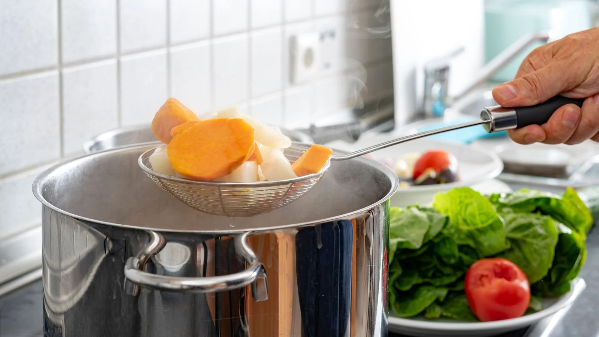 How to Properly Blanch Veggies | The Benefits of Utilizing This ...